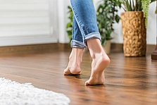 Warmen Boden - das Konzept der Wärme- und hölzernen Bodenplatten. - Stock-Fotografie - Warmen Boden - das Konzept der Wärme- und hölzernen Bodenplatten. - Stock-Fotografie